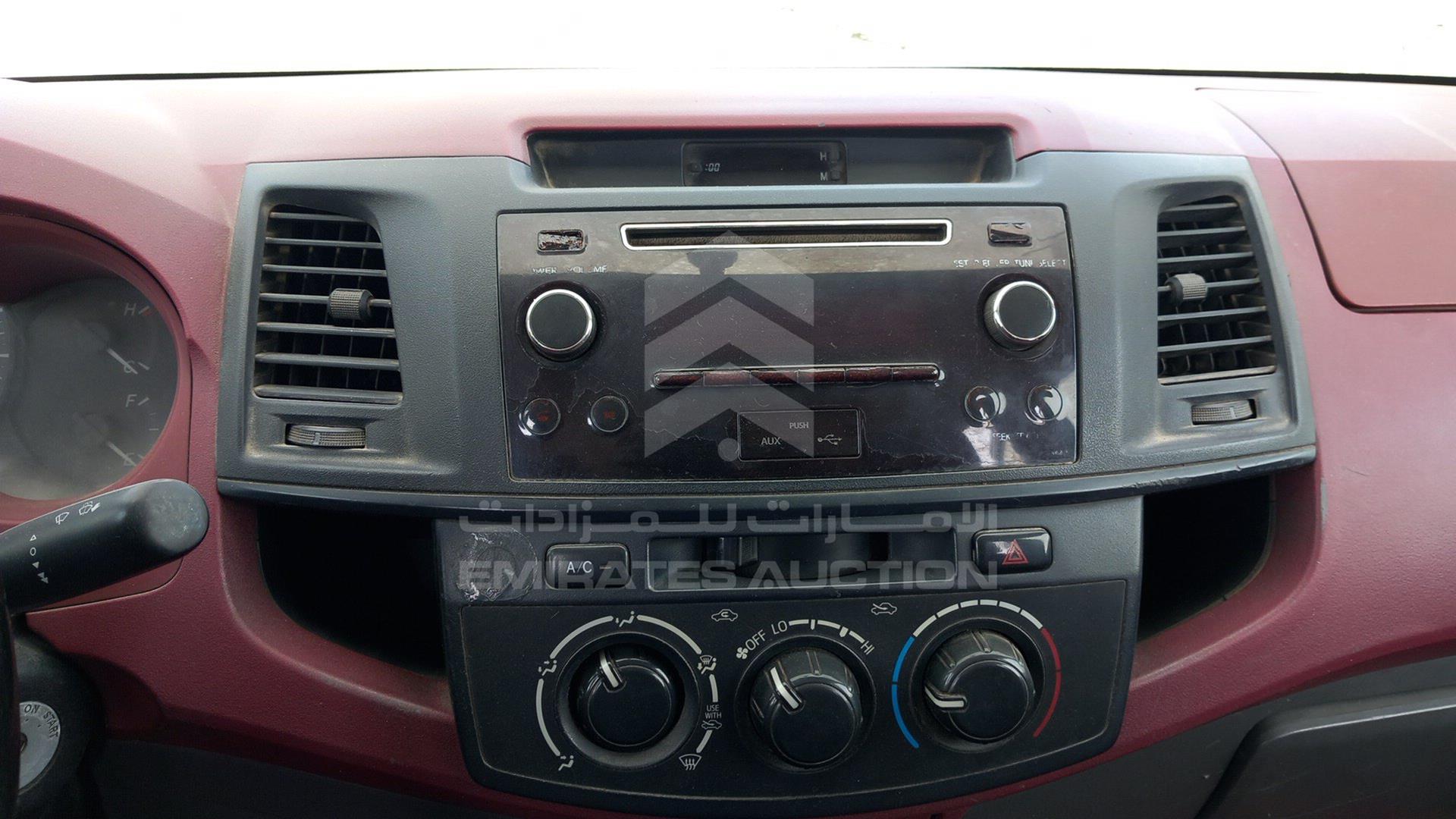 2015 TOYOTA HILUX VIN: MR0EW12G9F3032359