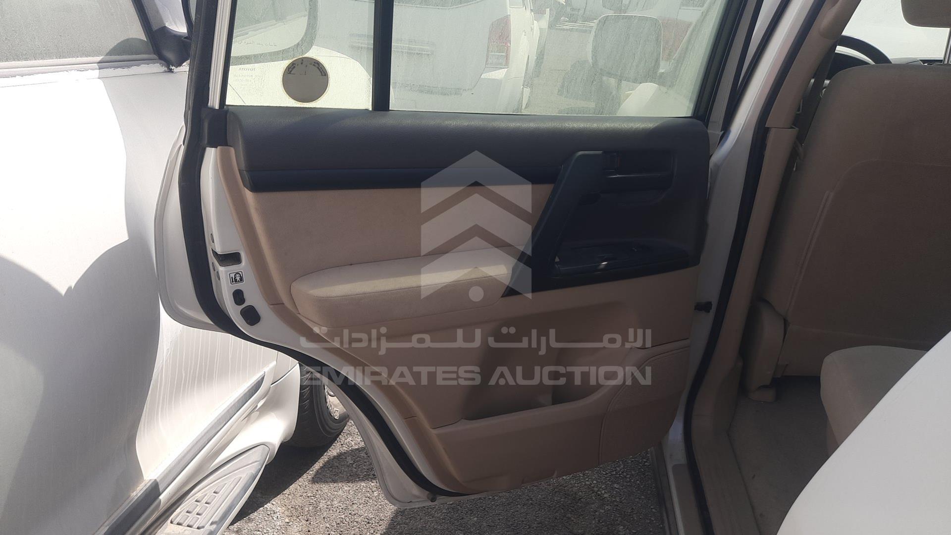 2013 TOYOTA LAND CRUISER VIN: JTMDU09J7D4074564