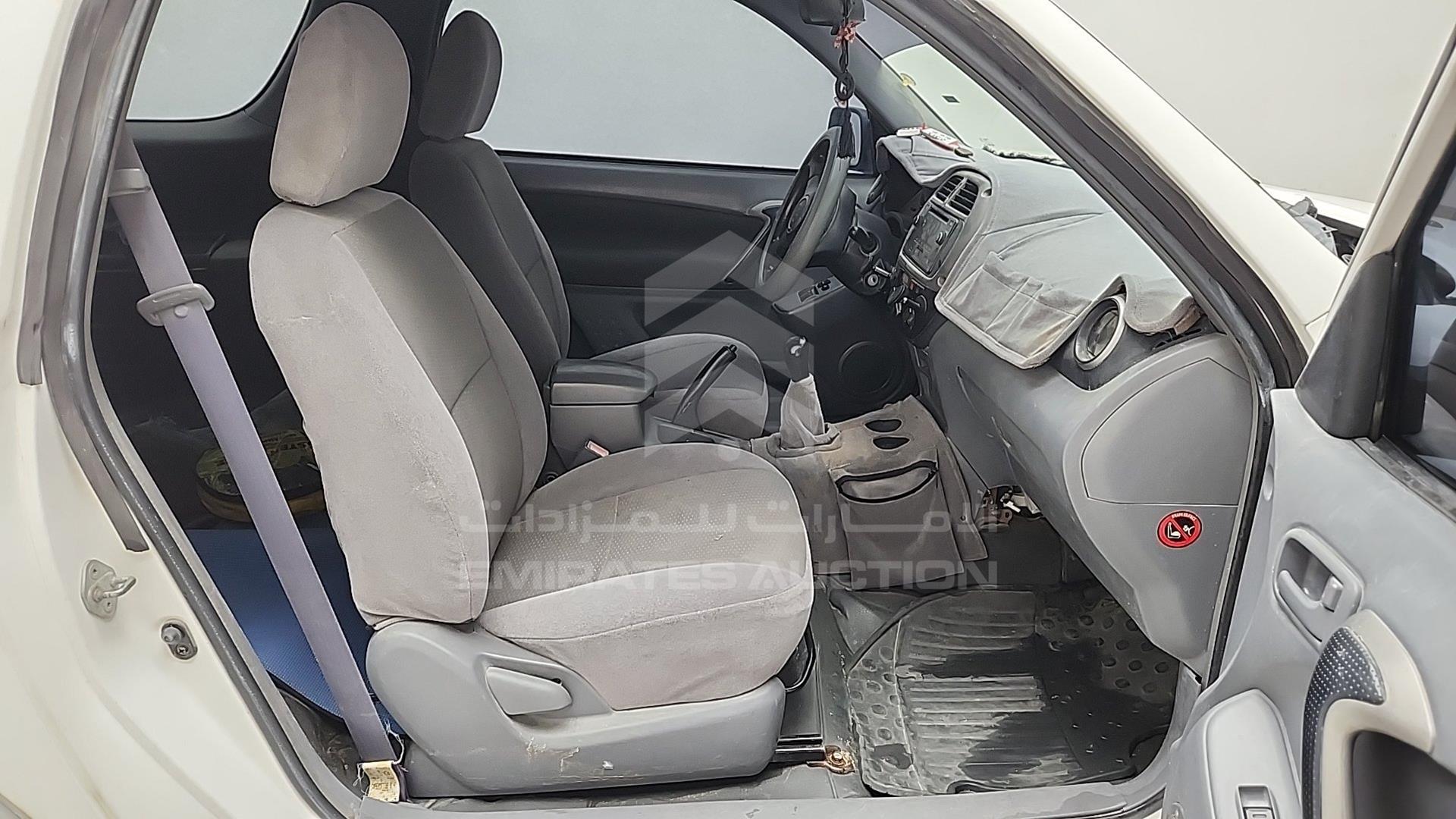 2001 TOYOTA RAV-4 VIN: JTEYH20V200013931