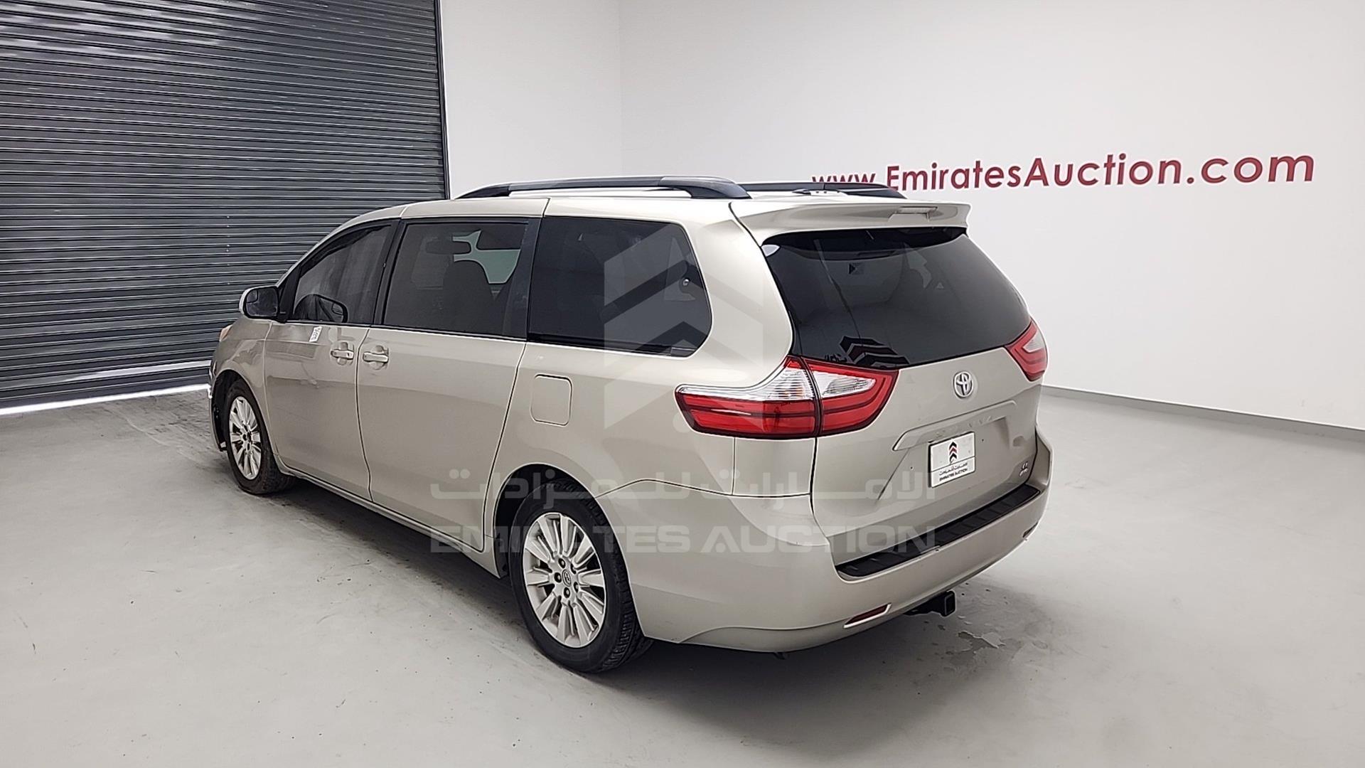 2015 TOYOTA SIENNA VIN: 5TDJK3DC1FS094786
