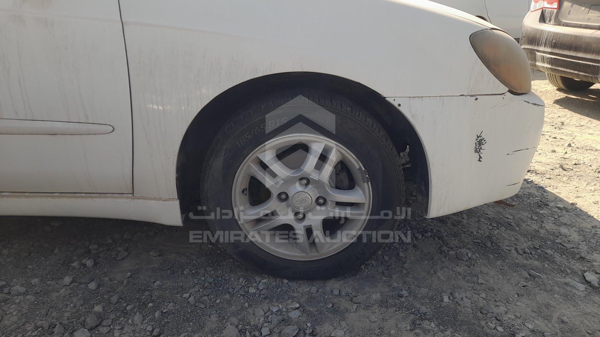 2006 KIA CERATO VIN: KNAFE222565244774