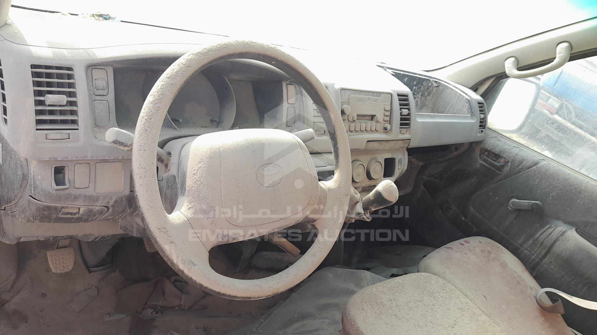 2006 TOYOTA HIACE VIN: JTFHX02P165000438