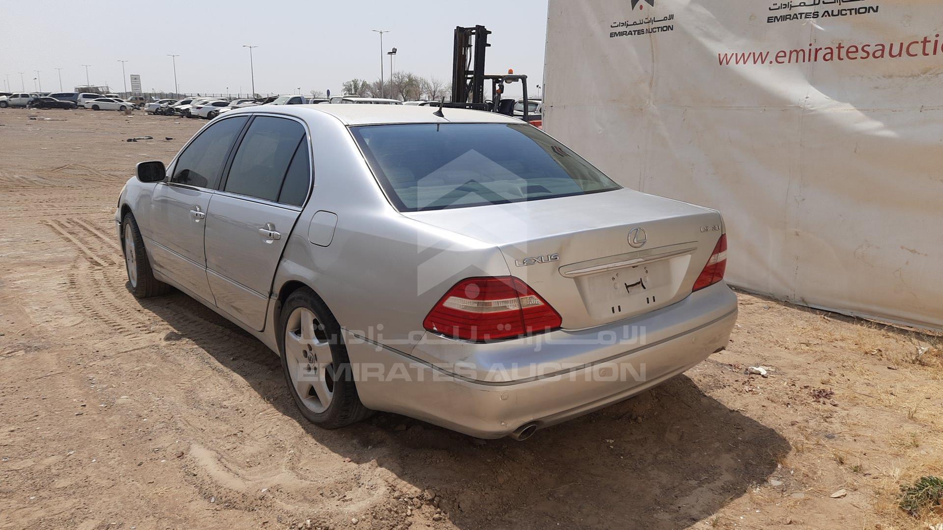2005 LEXUS LS 430 VIN: JTHBN36F055023858