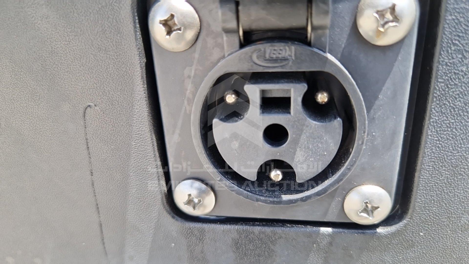 0 RUNHORSE ELECTRIC TRUCK VIN: R3W8AZKU9NA000030