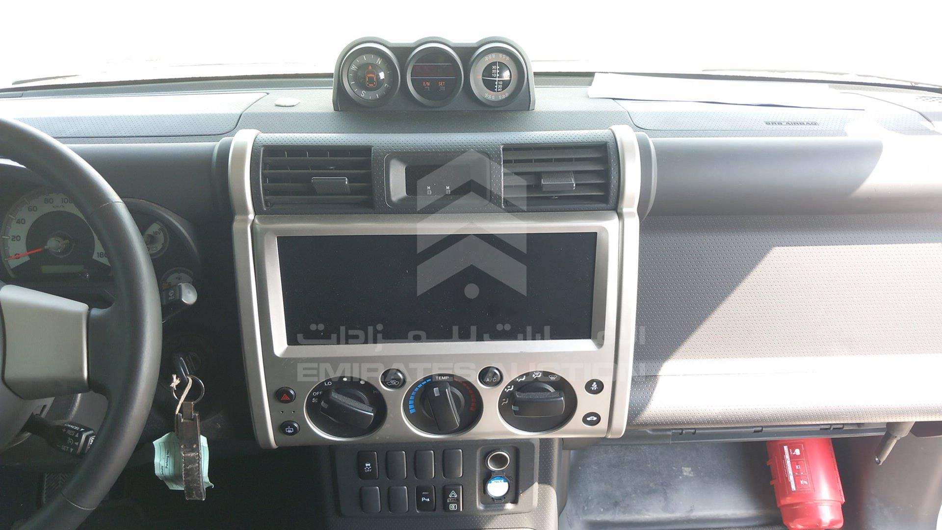 2022 TOYOTA FJ CRUISER VIN: JTEBU11F6NK266863
