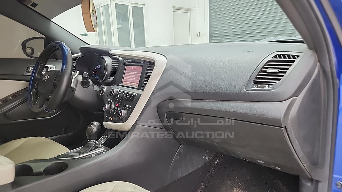 2013 Kia Optima — Front Right Passenger Dashboard View — Photo 28