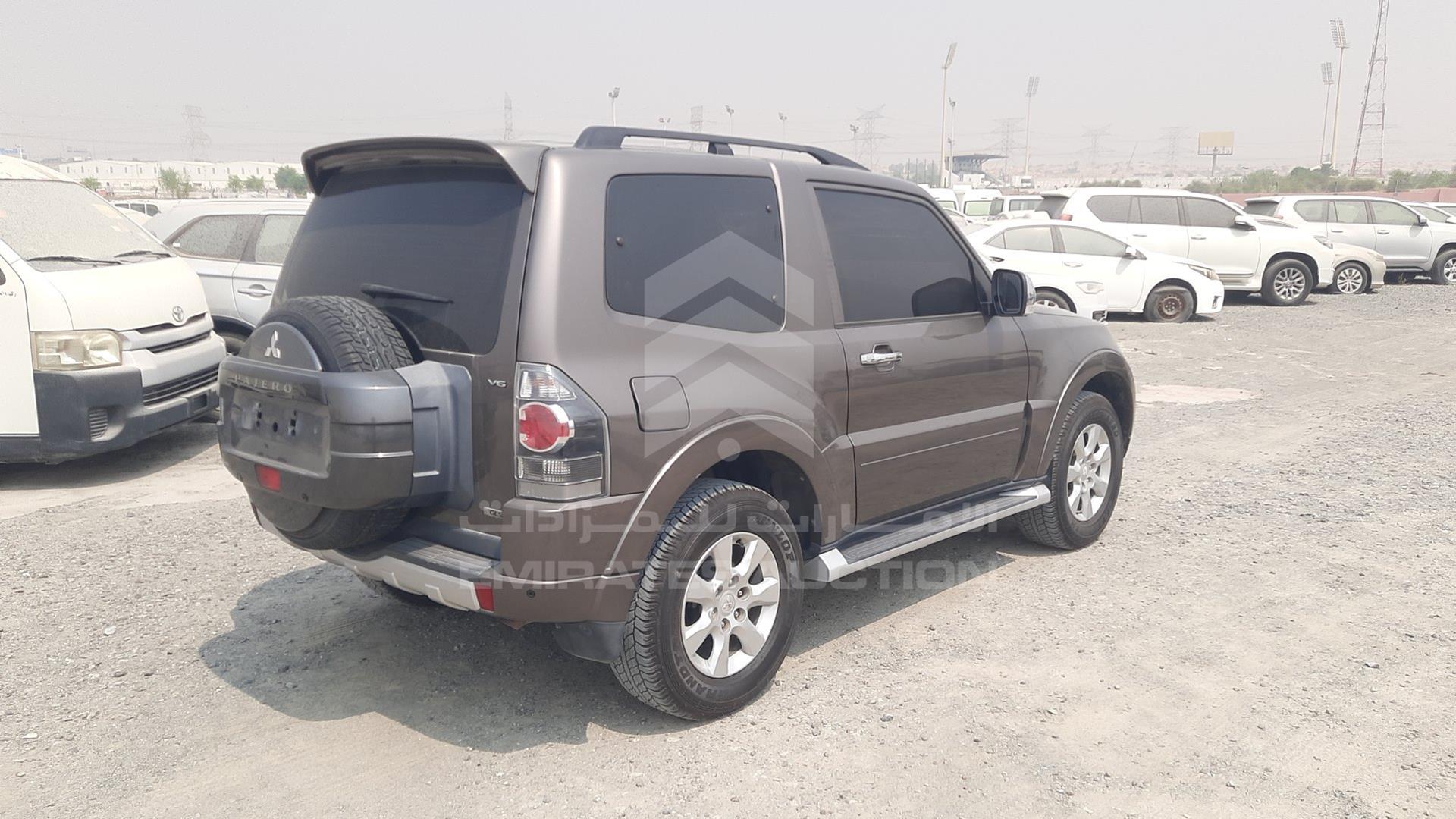 2016 MITSUBISHI PAJERO VIN: JMYMRV85WGJ725010