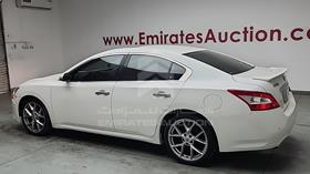 2010 Nissan Maxima — Rear Left Angle — Photo 6 — Thumbnail
