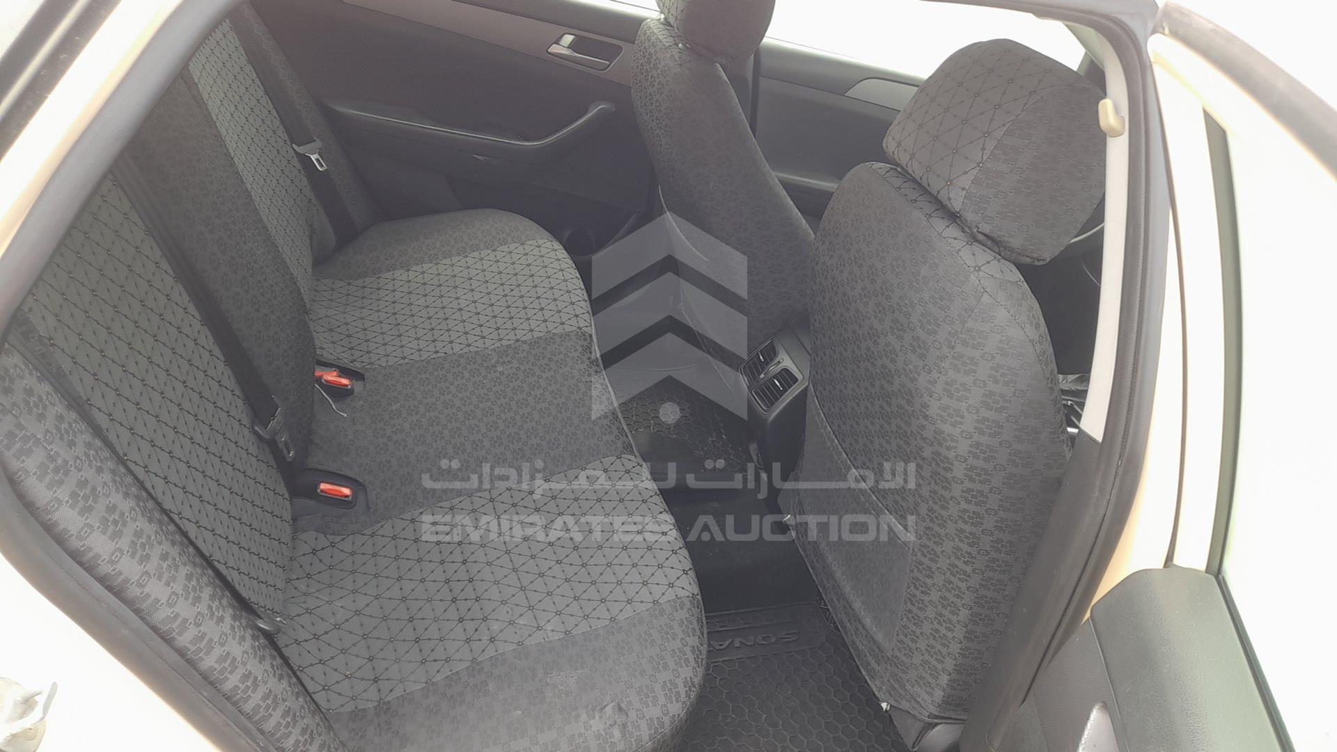 2019 HYUNDAI SONATA VIN: KMHE24136KA092983