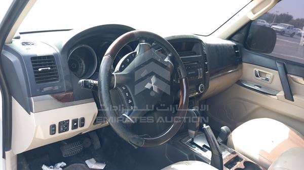 JMYLRV95WEJ708001 Mitsubishi Pajero
