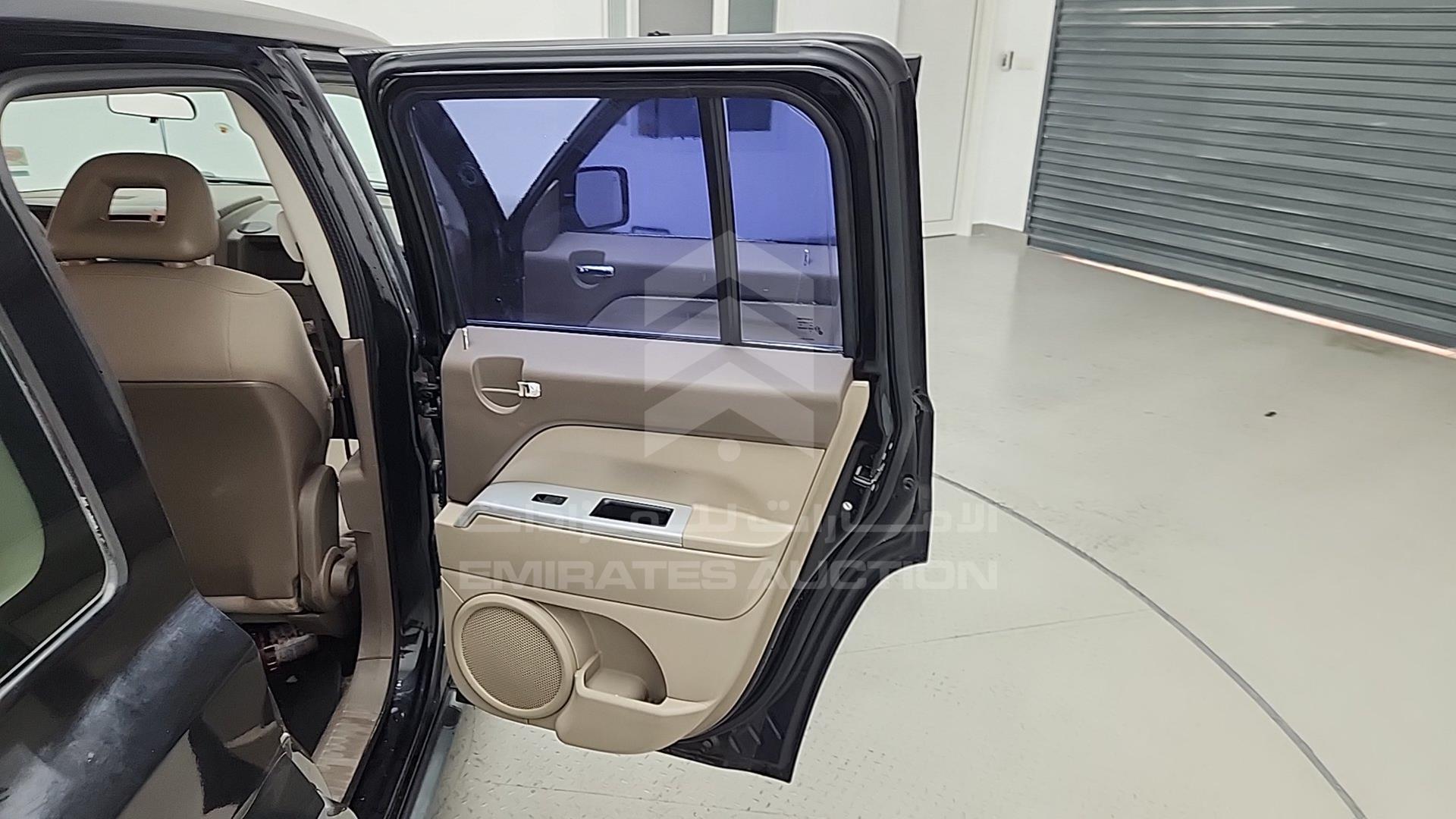 2008 JEEP PATRIOT VIN: 1J8FFF8W38D667758