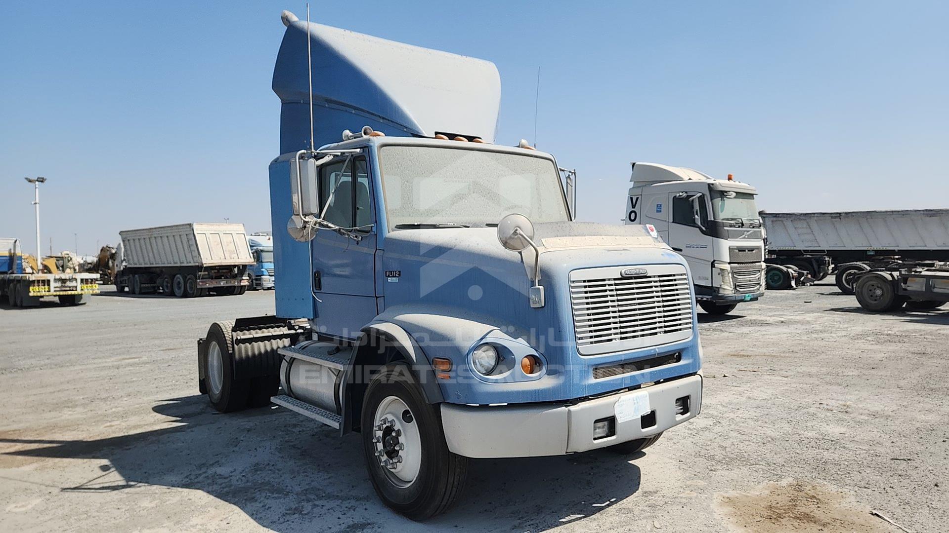 2001 FREIGHTLINER FL 80 VIN: 1FUWTMCB41HH38291