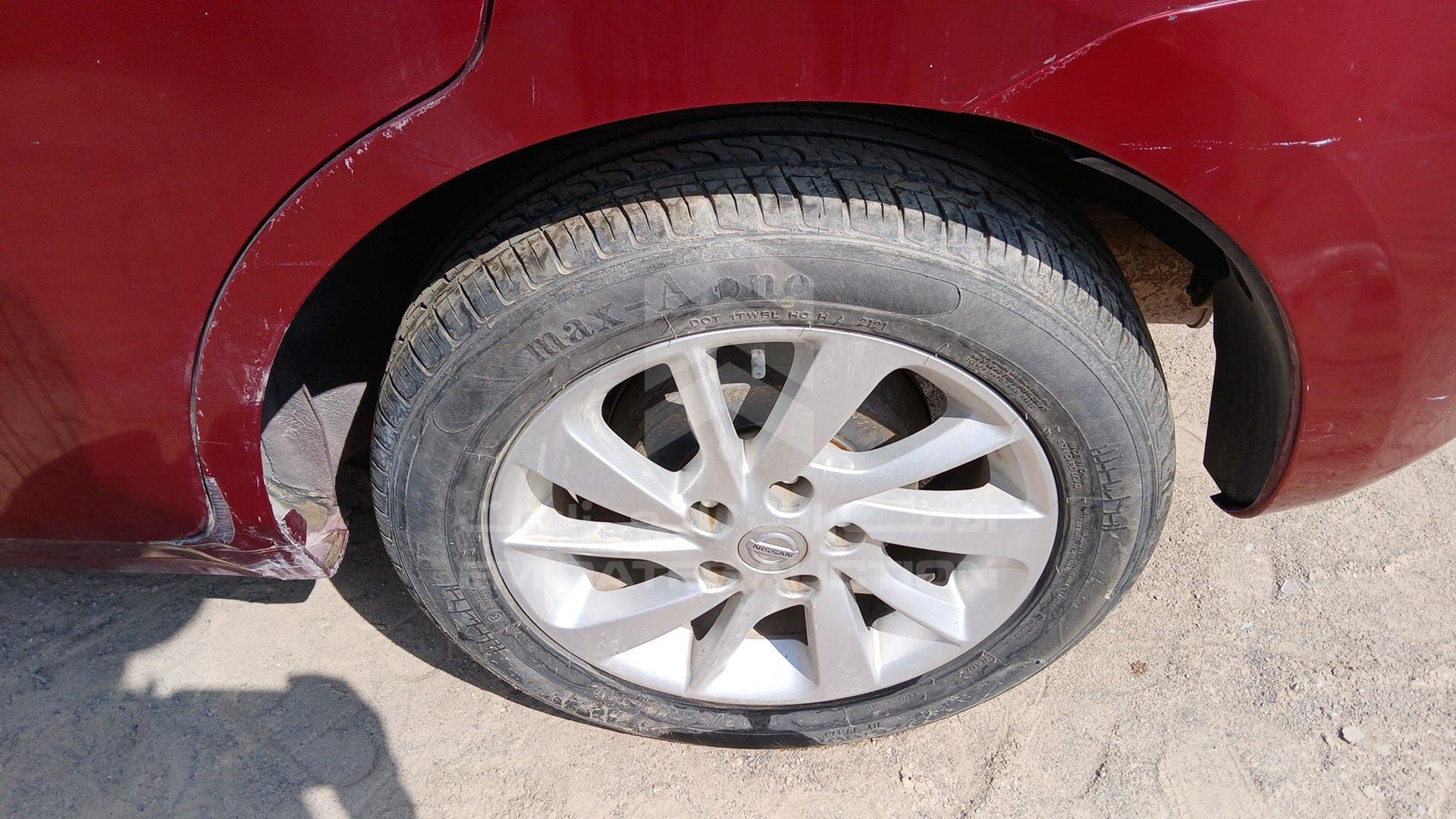 2015 NISSAN TIIDA VIN: MNTBC2C92F6007343