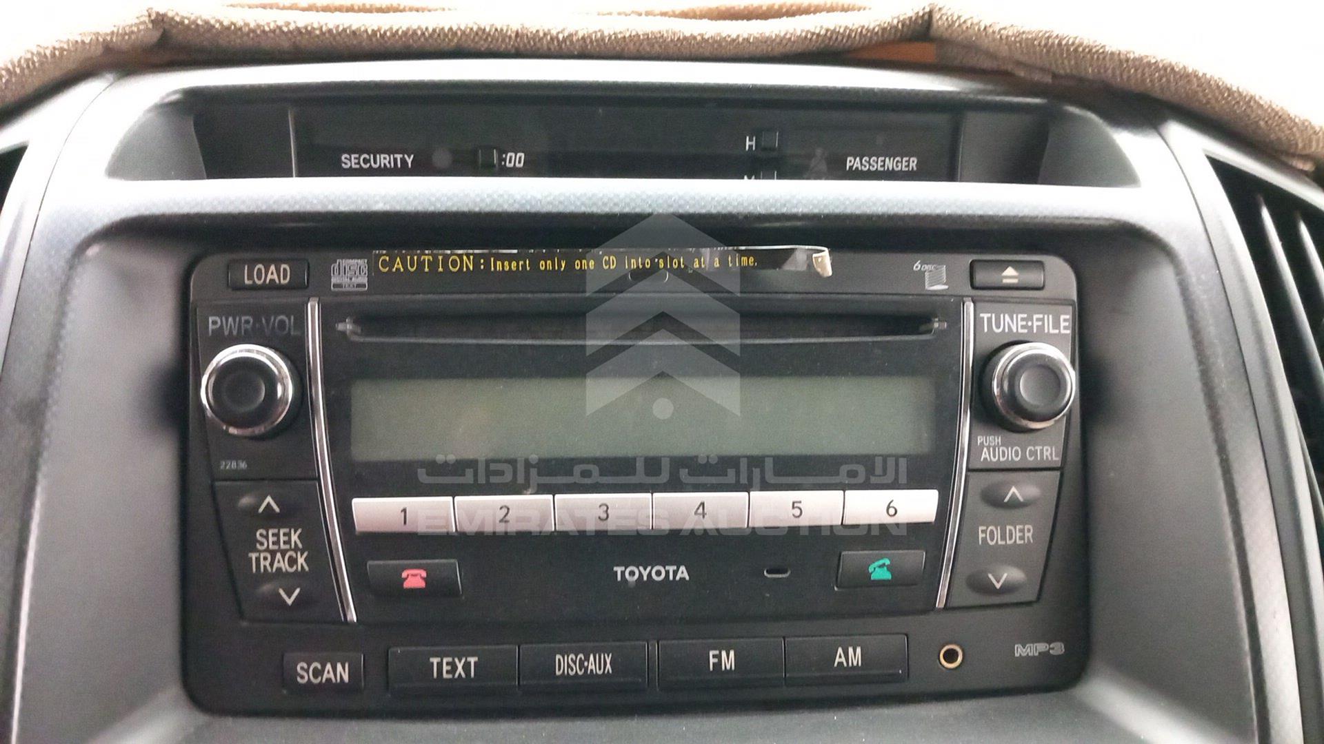 2010 TOYOTA LAND CRUISER VIN: JTMHT05JXA4032928