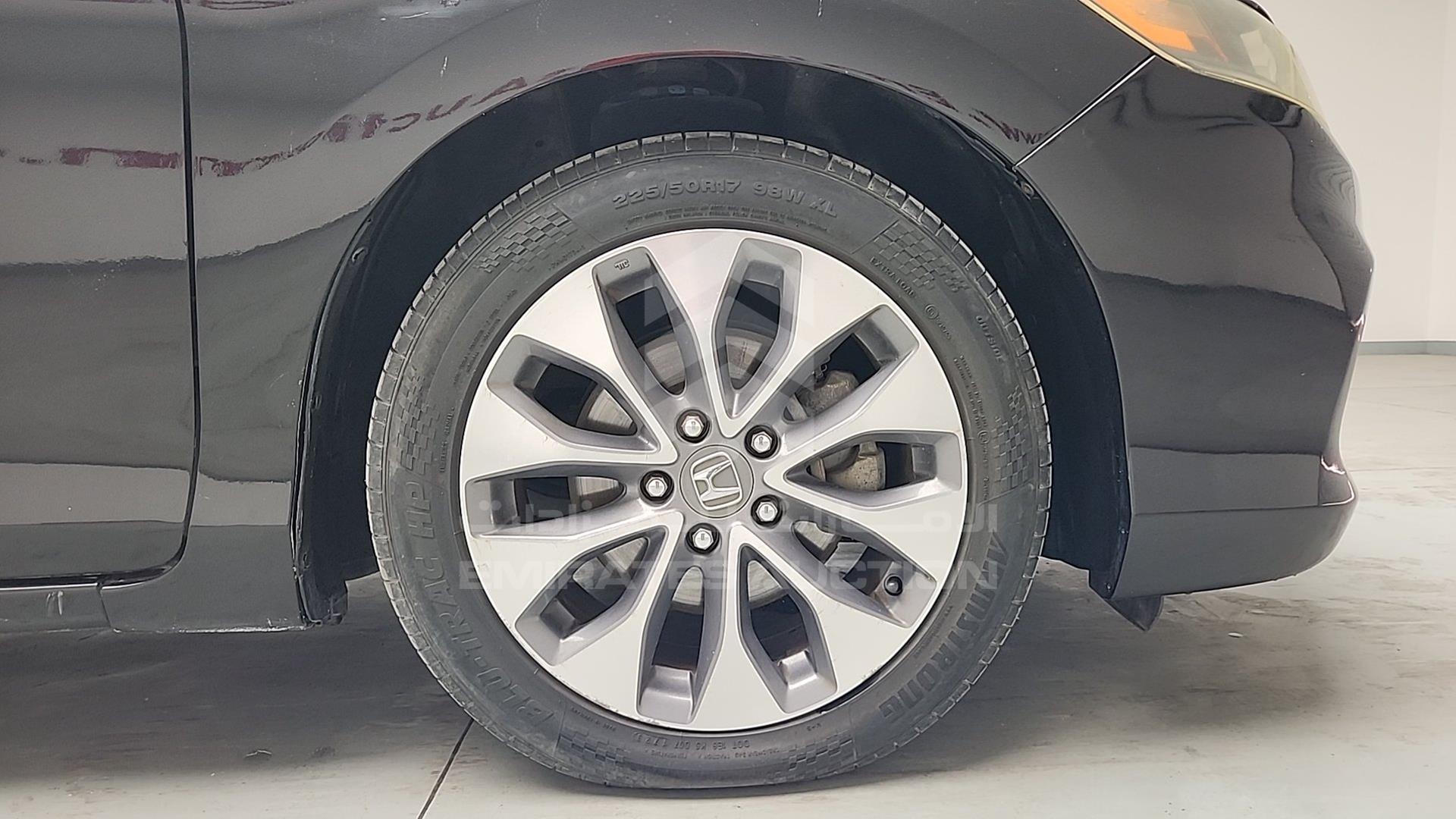 2015 HONDA ACCORD VIN: 1HGCT1278FA600273