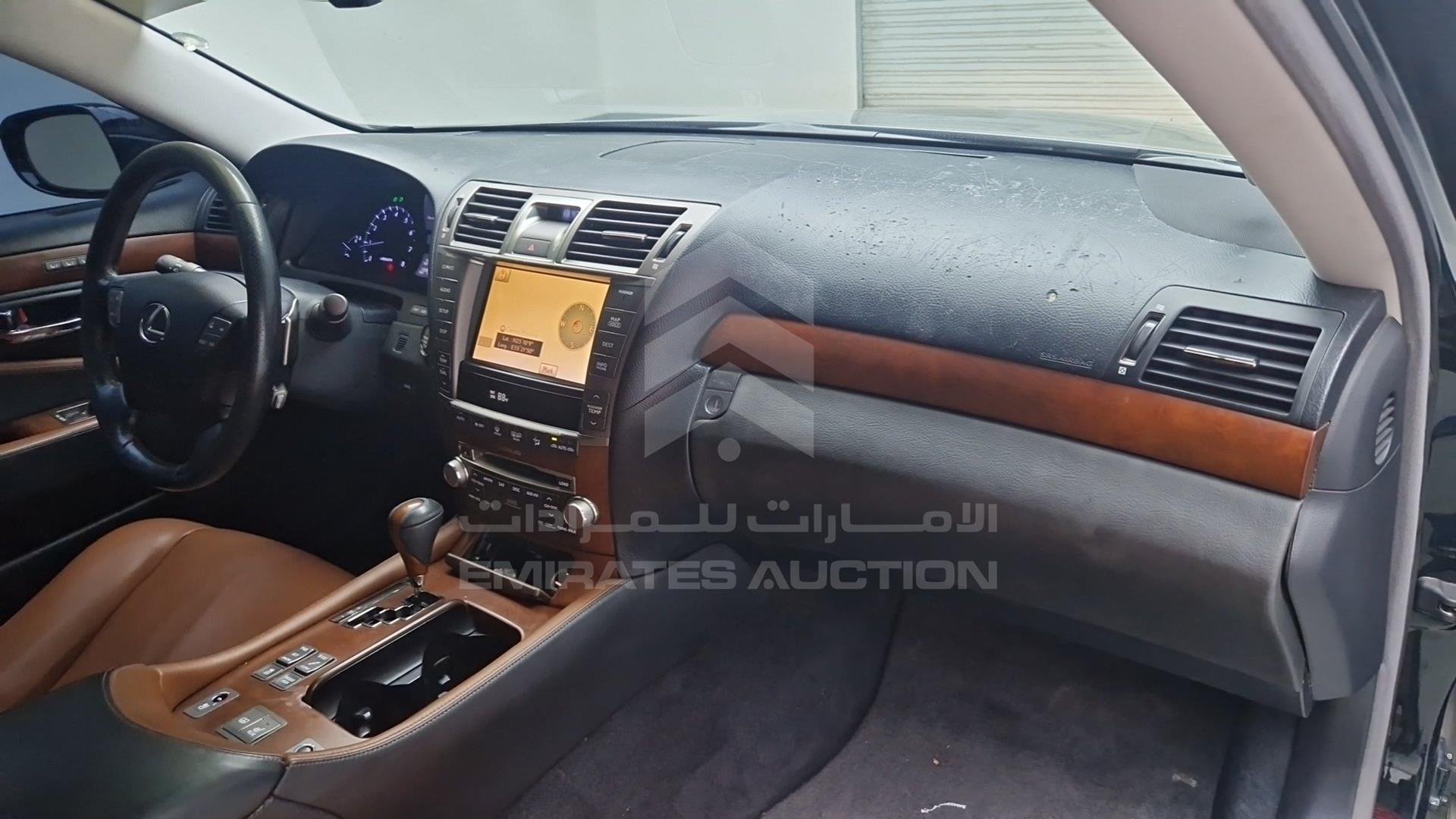 2011 LEXUS LS 460 VIN: JTHBL5EF9B5108146