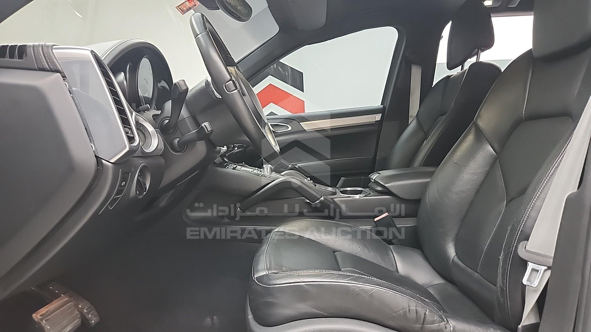 2012 PORSCHE CAYENNE S VIN: WP1ZZZ92ZCLA44383