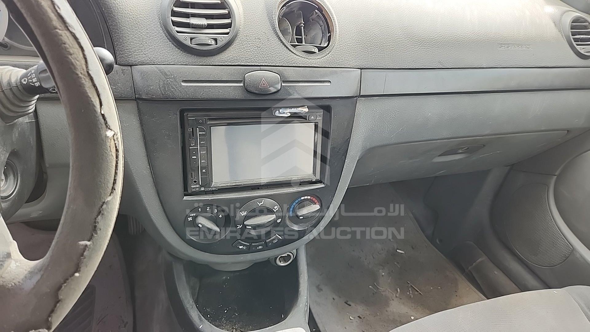 2009 CHEVROLET OPTRA VIN: KL1JJ82B09K073263