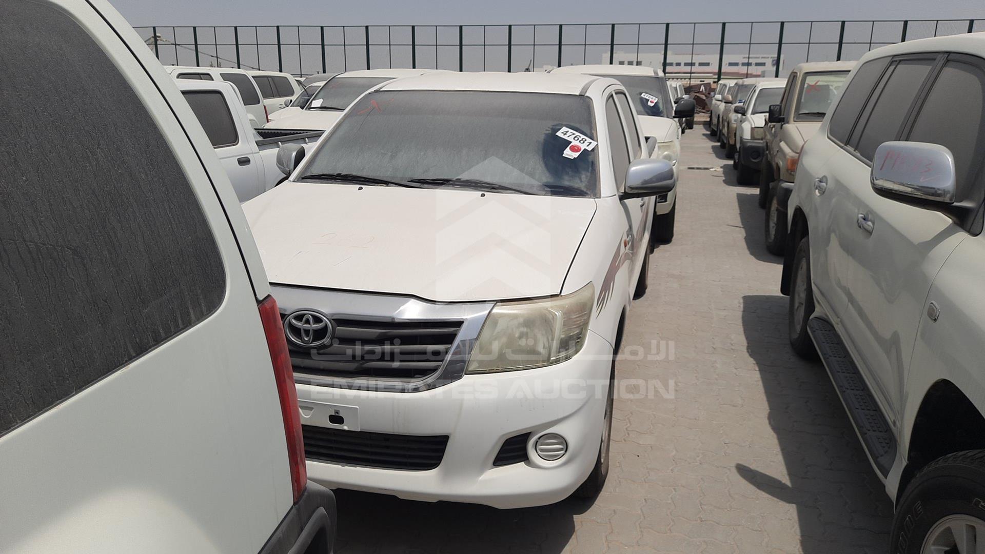 2014 TOYOTA HILUX VIN: MR0EX12G2E2346808