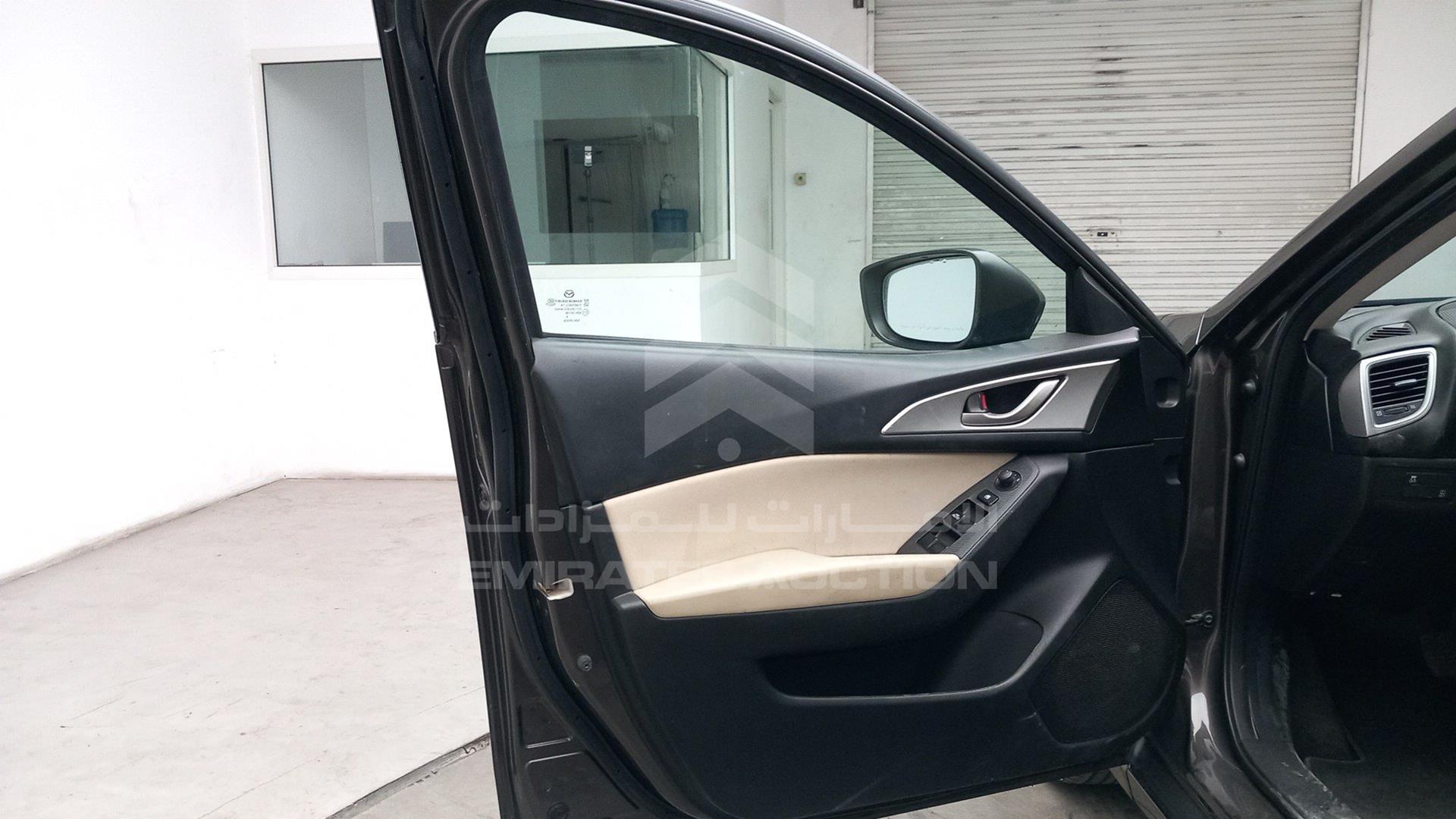 2019 MAZDA 3 VIN: JM7BN1SZ5K1269156