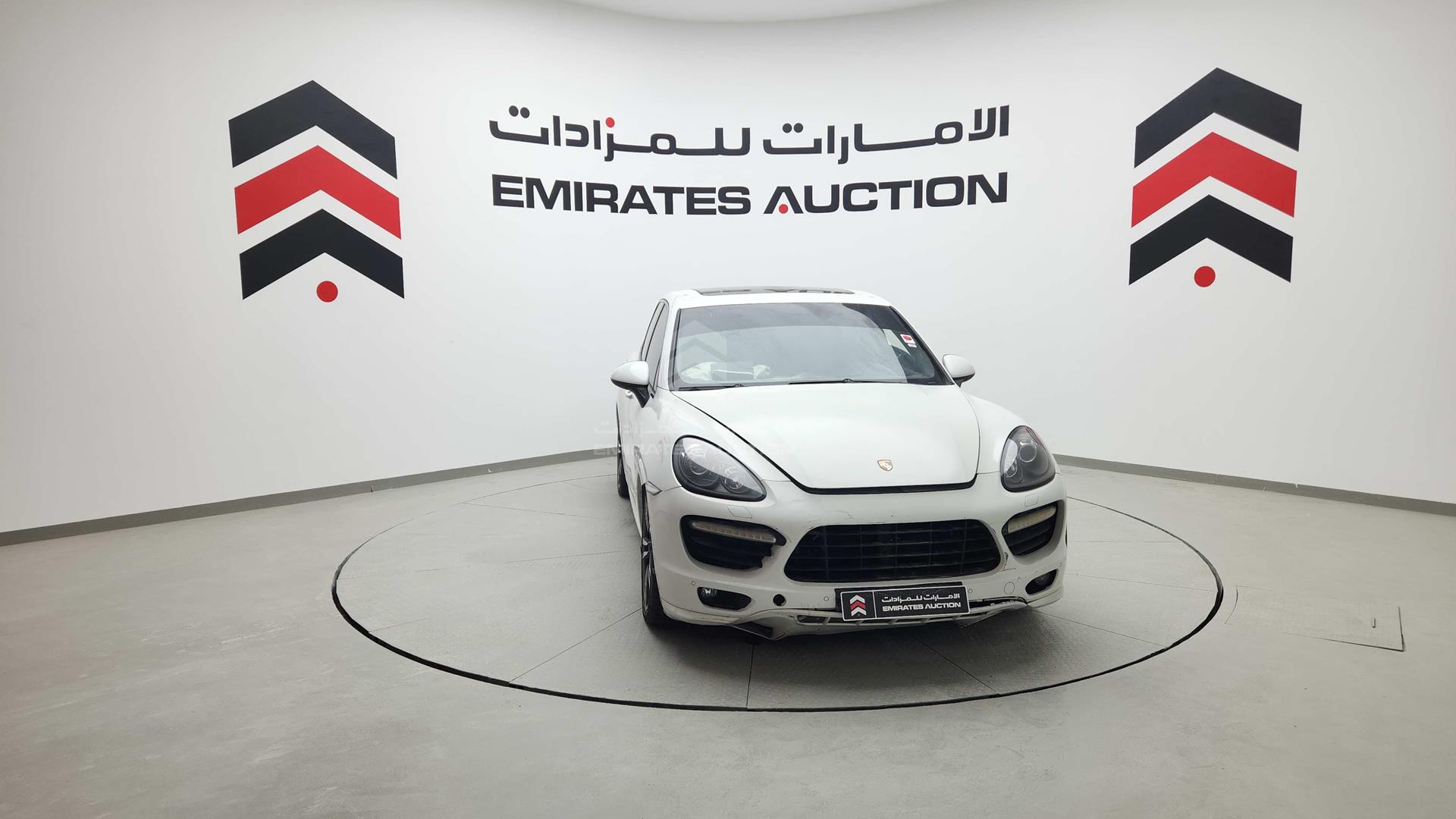 2013 PORSCHE CAYENNE GTS VIN: WP1ZZZ92ZDLA75797