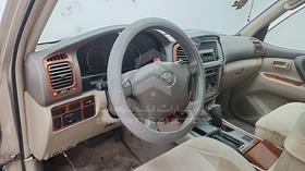 2003 Toyota Land Cruiser — Front Left Driver Dashboard View — Photo 6 — Thumbnail