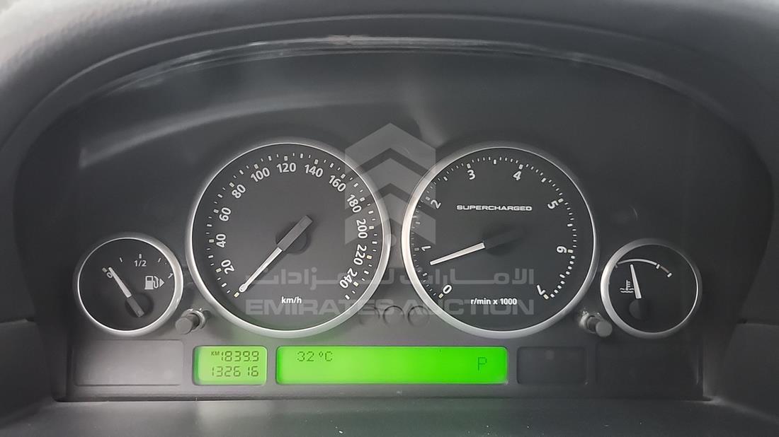 2008 Range Rover Vogue — Speedometer & RPM Gauges — Photo 17