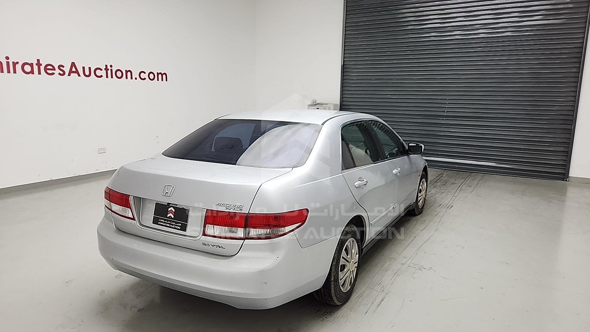 2004 HONDA ACCORD VIN: JHMCM56584C413076