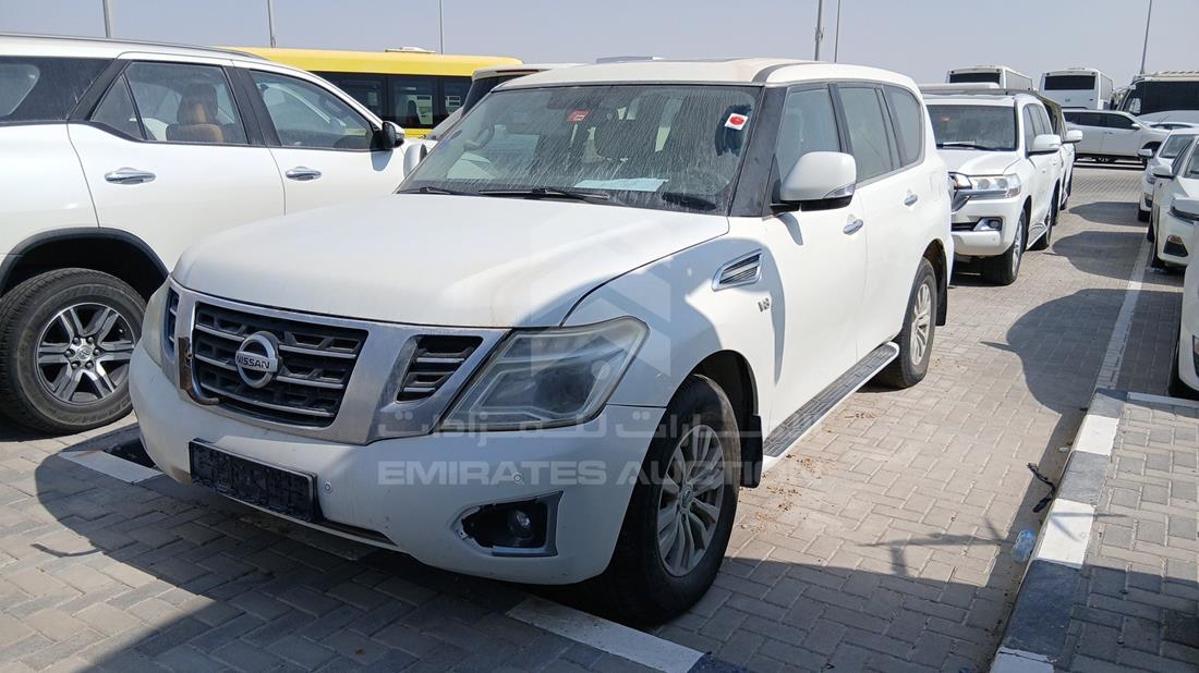 نيسان باترول 2019 — الزاوية الأمامية اليسرى — صورة 6