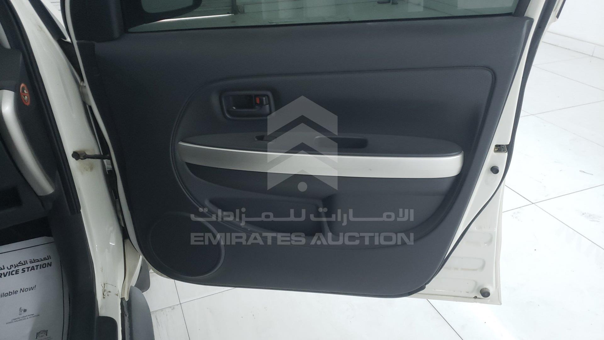 2005 TOYOTA XA VIN: JTDKT623350099463