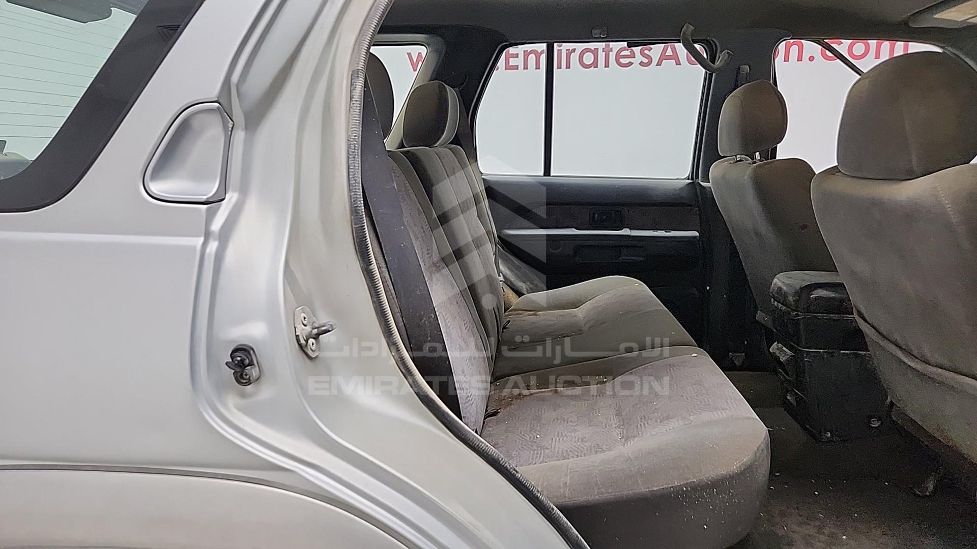 2004 NISSAN PATHFINDER VIN: JN8DR05Y34W700429