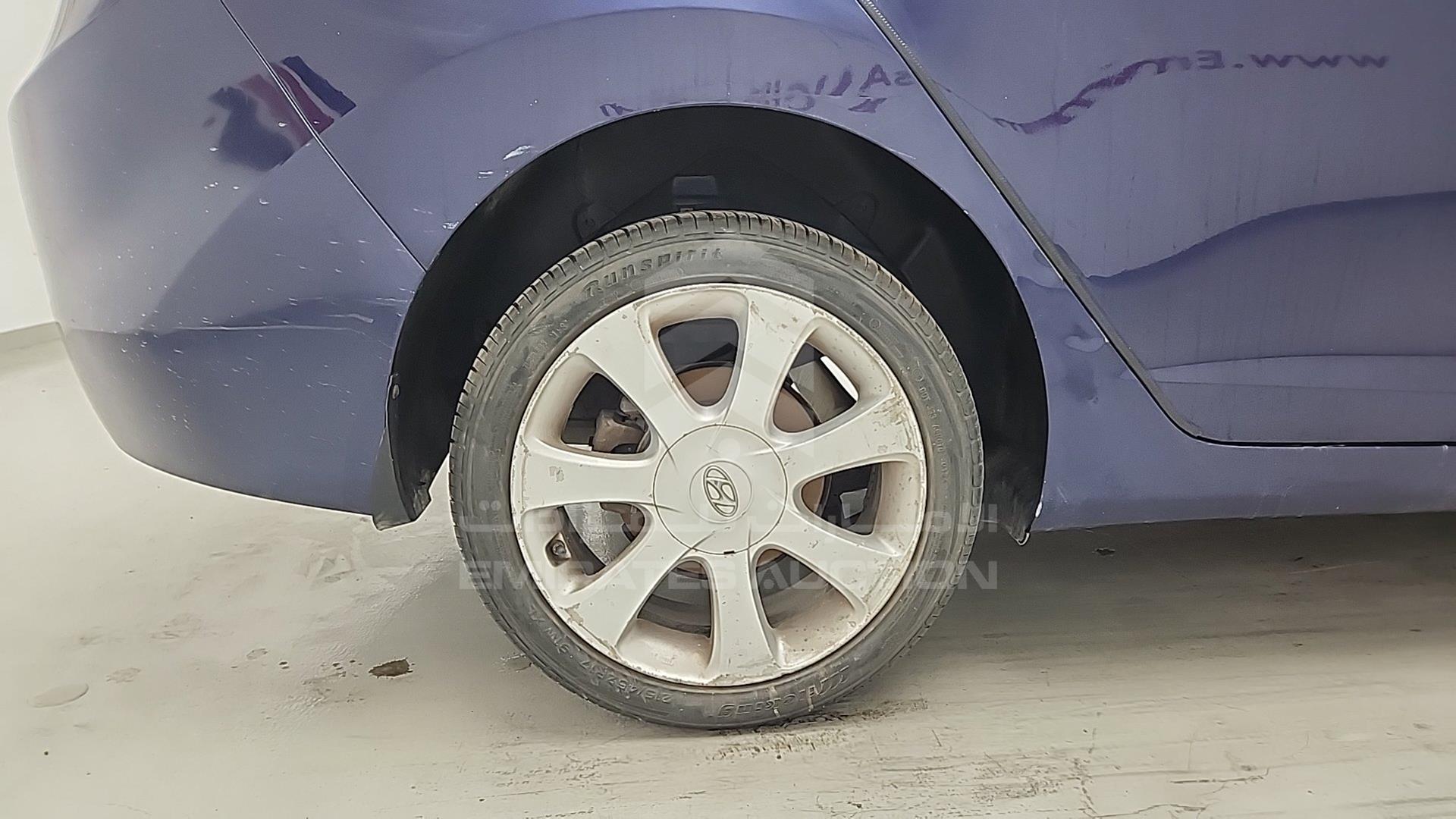 2013 HYUNDAI ELANTRA VIN: 5NPDH4AE2DH290875