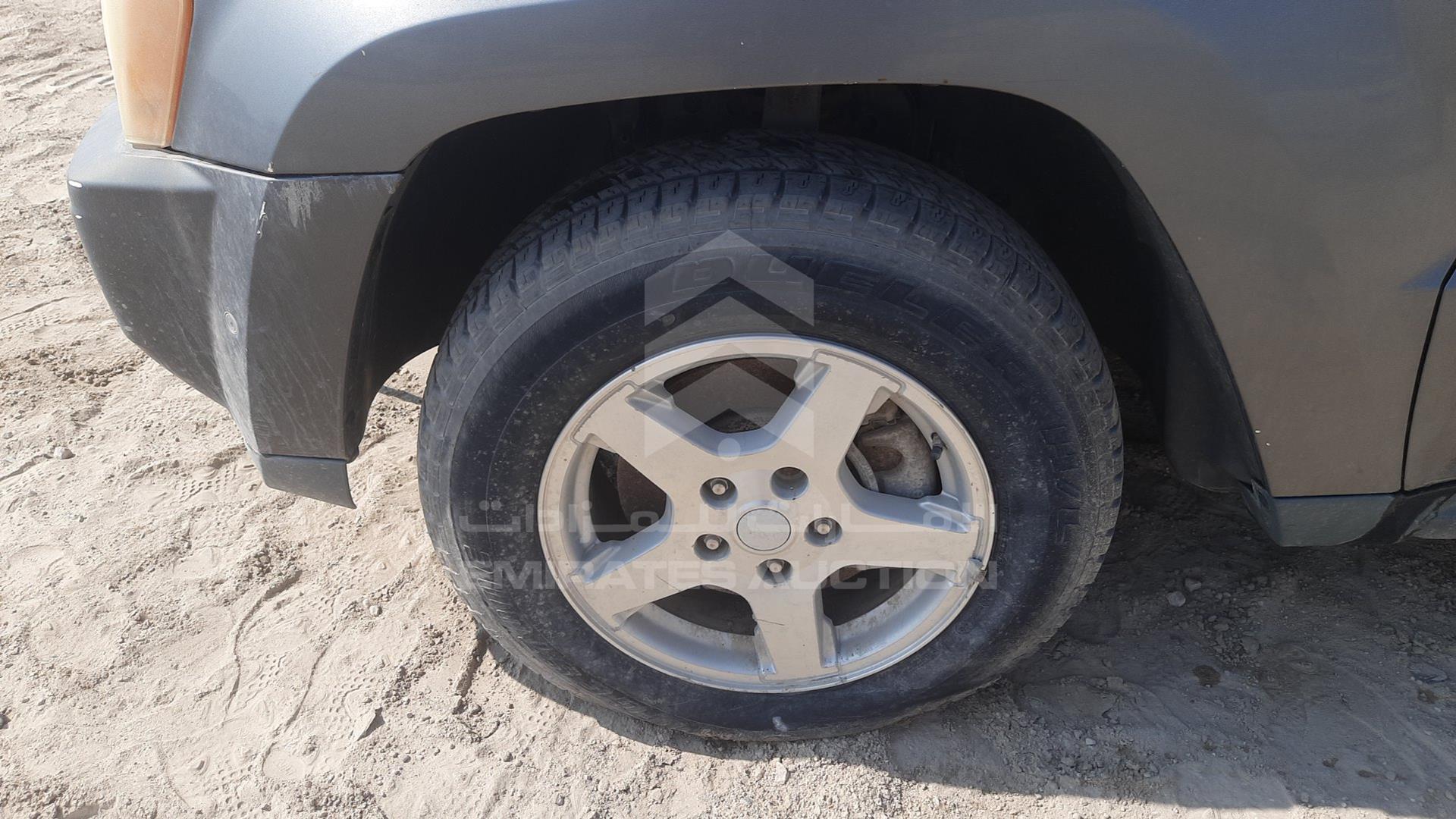 2007 JEEP GRAND CHEROKEE VIN: 1J8HC58N57Y572807