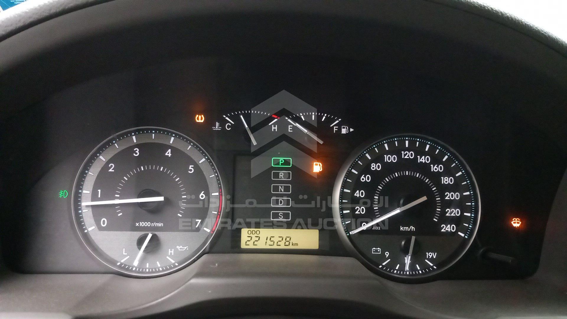 2018 TOYOTA LAND CRUISER VIN: JTMHX01J0J4160430