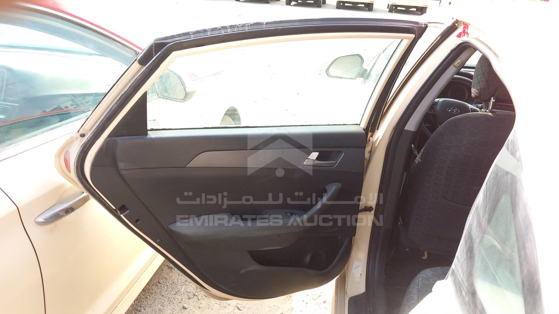 2018 HYUNDAI SONATA VIN: KMHE2413XJA082035
