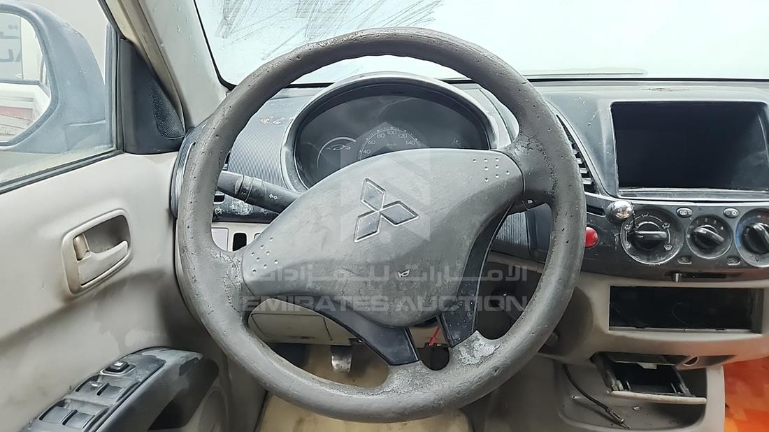 2008 Mitsubishi L 200 — Steering & Mounted Controls — Photo 18