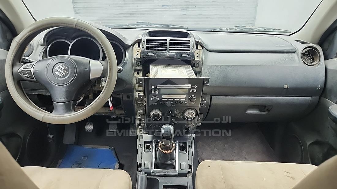 2007 Suzuki Grand Vitara — Full Dashboard View — Photo 13