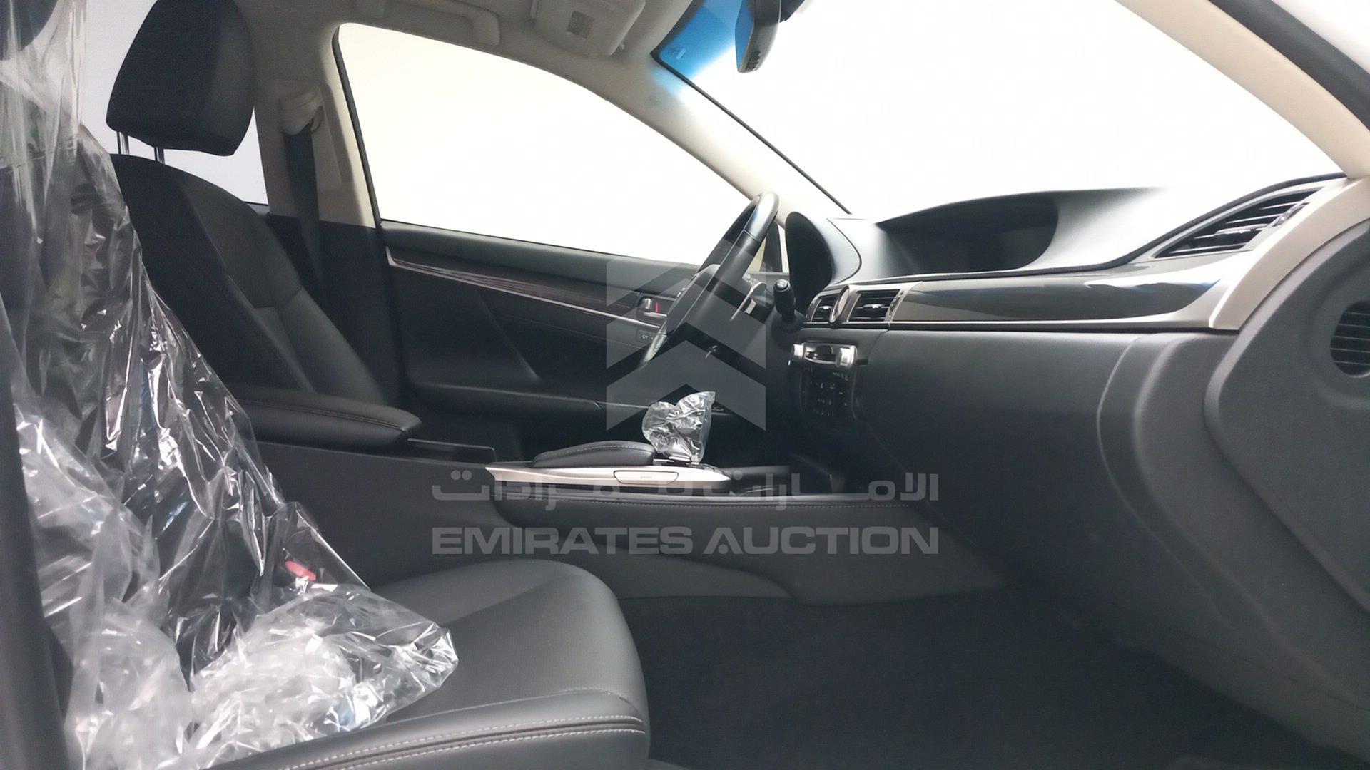 2016 LEXUS GS 200T VIN: JTHBA1BL8GA000589