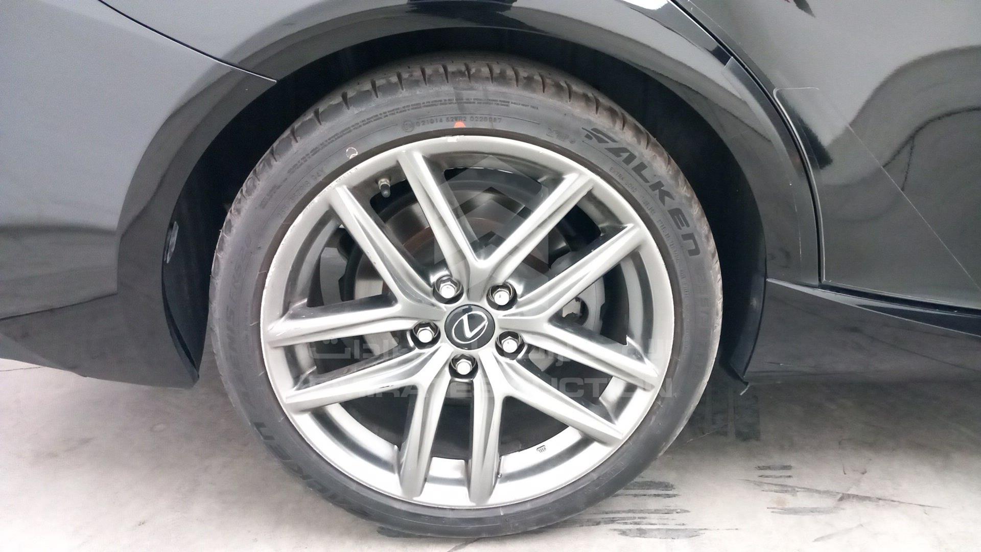 2018 LEXUS IS300 VIN: JTHBA1D25J5081877