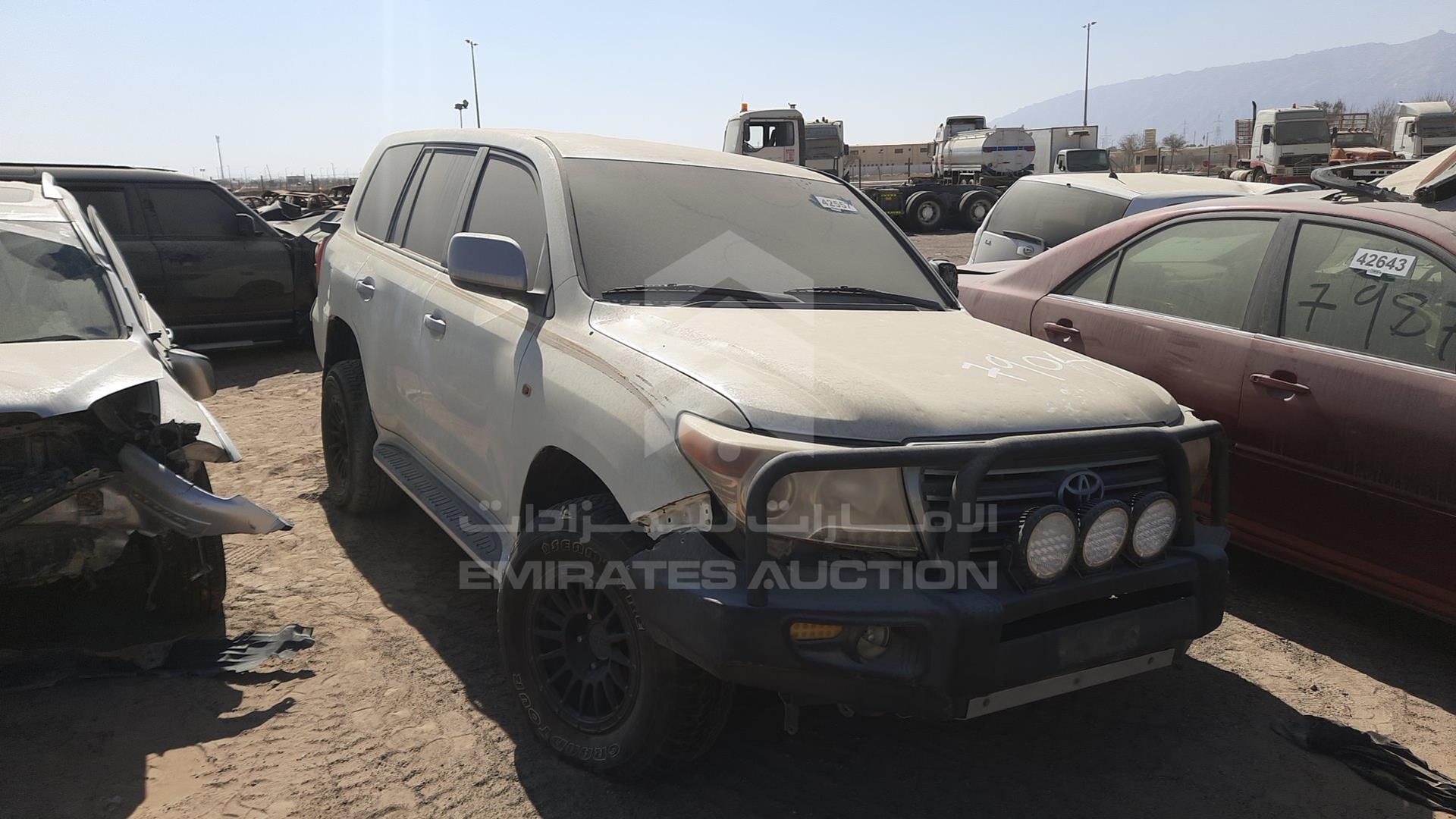 2008 TOYOTA LAND CRUISER VIN: JTMHT05J984014687