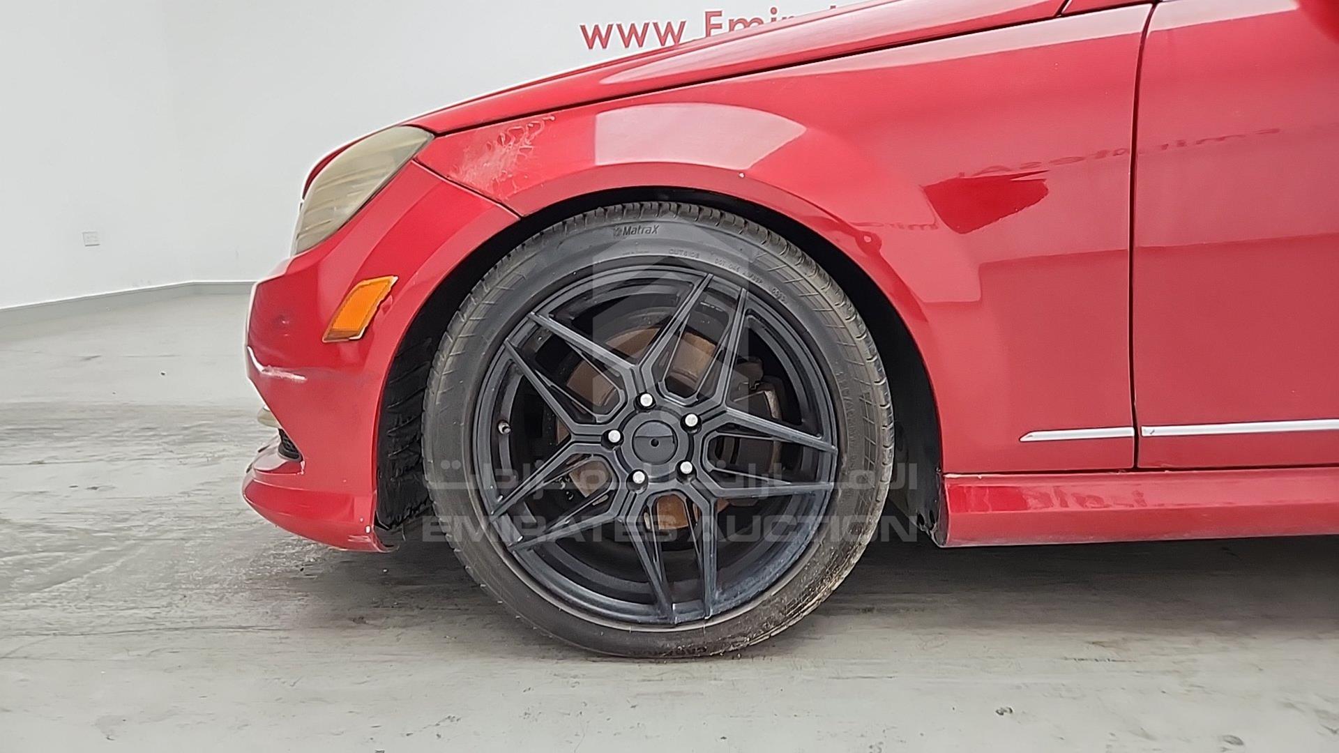 2011 MERCEDES C 300 VIN: WDDGF8BB6BR144232