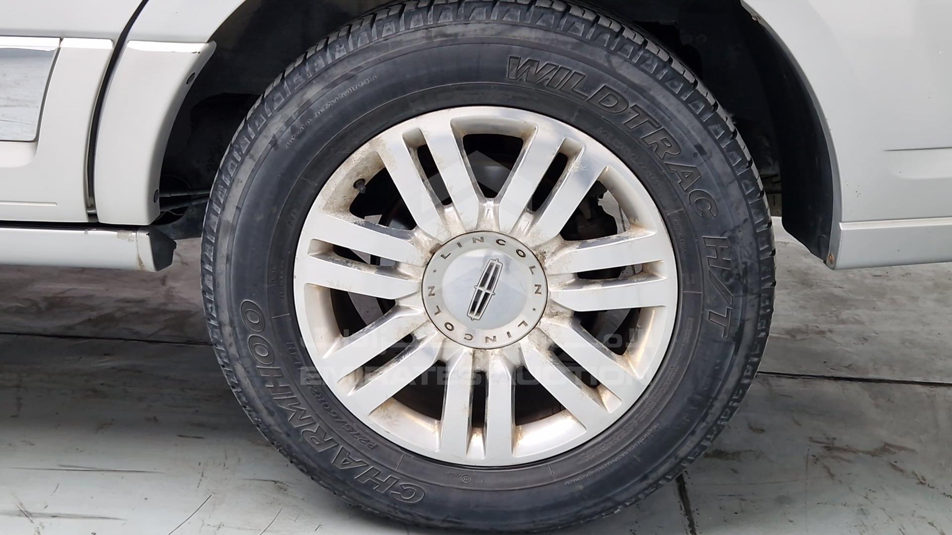 2012 LINCOLN NAVIGATOR VIN: 5LMJJ2J50CEL02041
