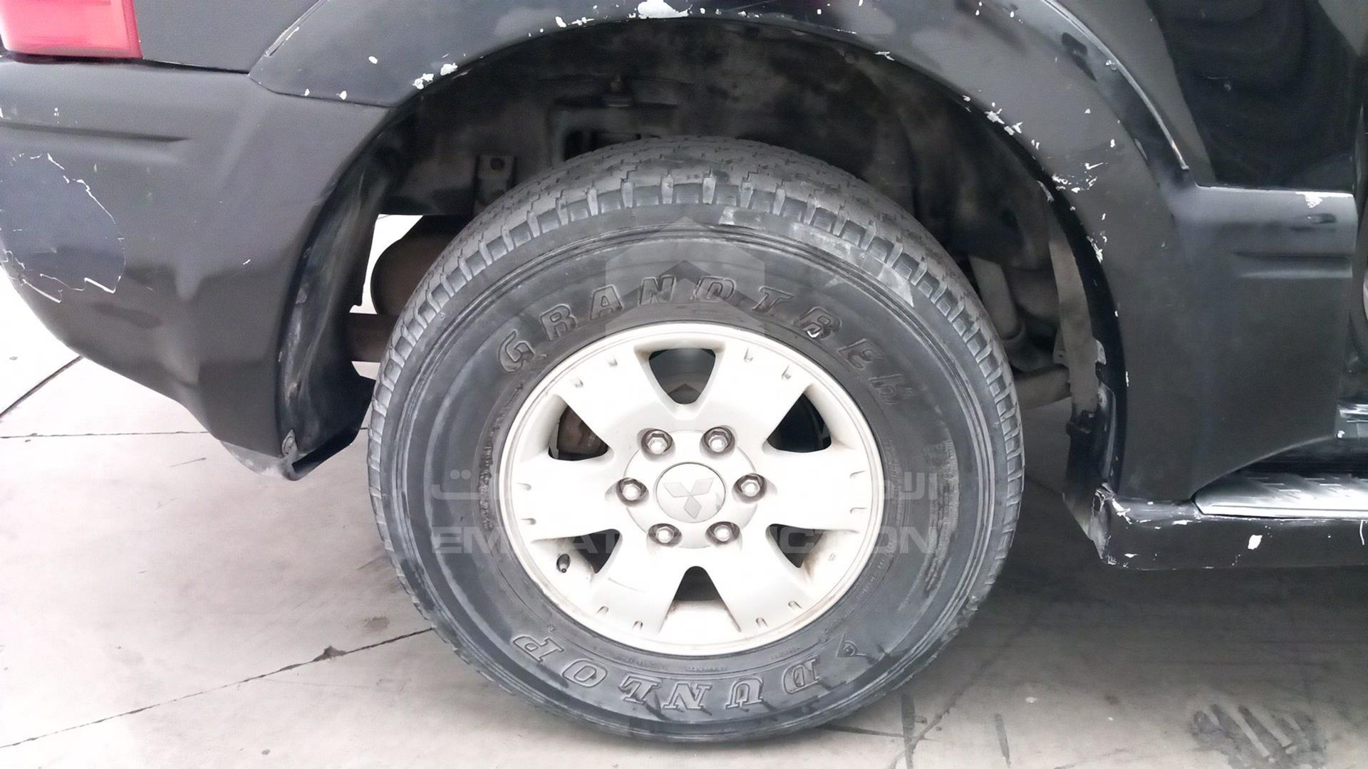 2007 MITSUBISHI PAJERO VIN: JMYMRV63W7J706149