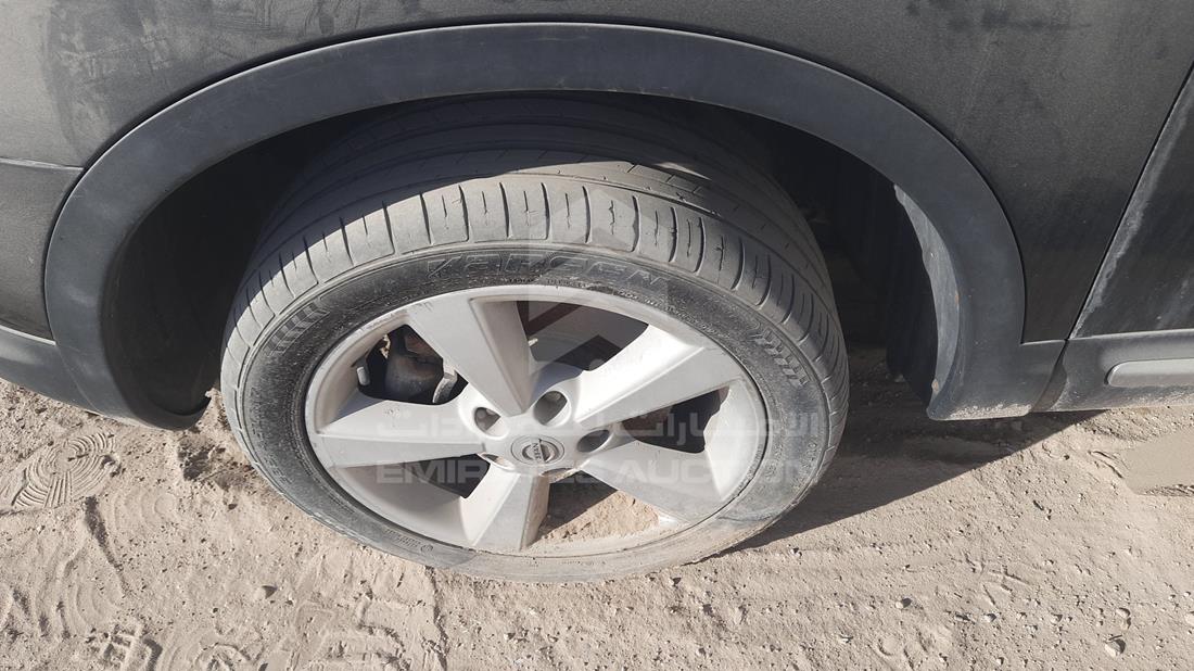 نيسان قشقاي 2008 — الإطار الأمامي الأيسر — صورة 32