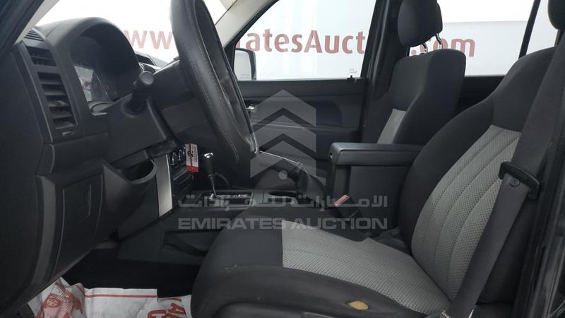 1J4PN2GKXAW148555 Auction: EmiratesAuction Lot: 406545 1J4PN2GKXAW148555 Jeep Cherokee 2010 BLACK Photo 13