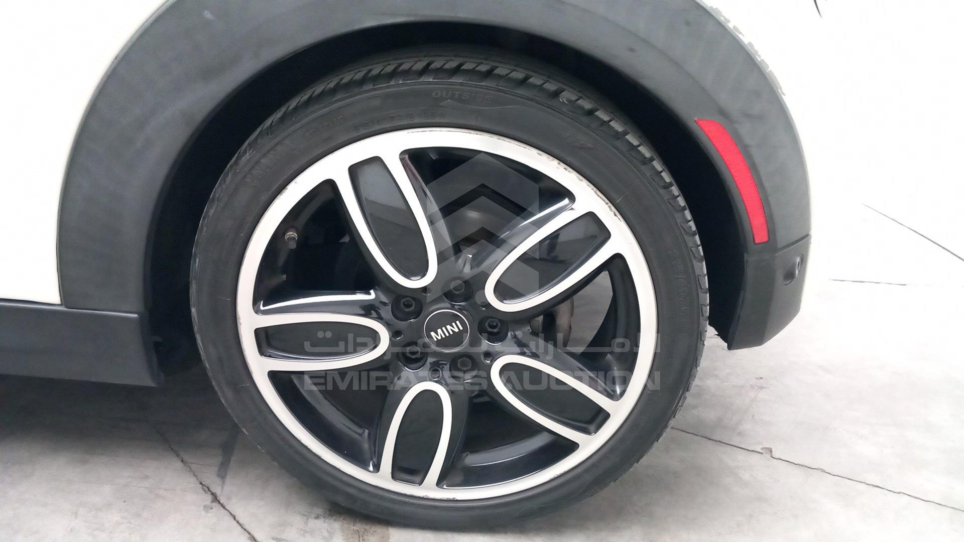 2020 MINI COOPER VIN: WMWWJ5C04L3L32670