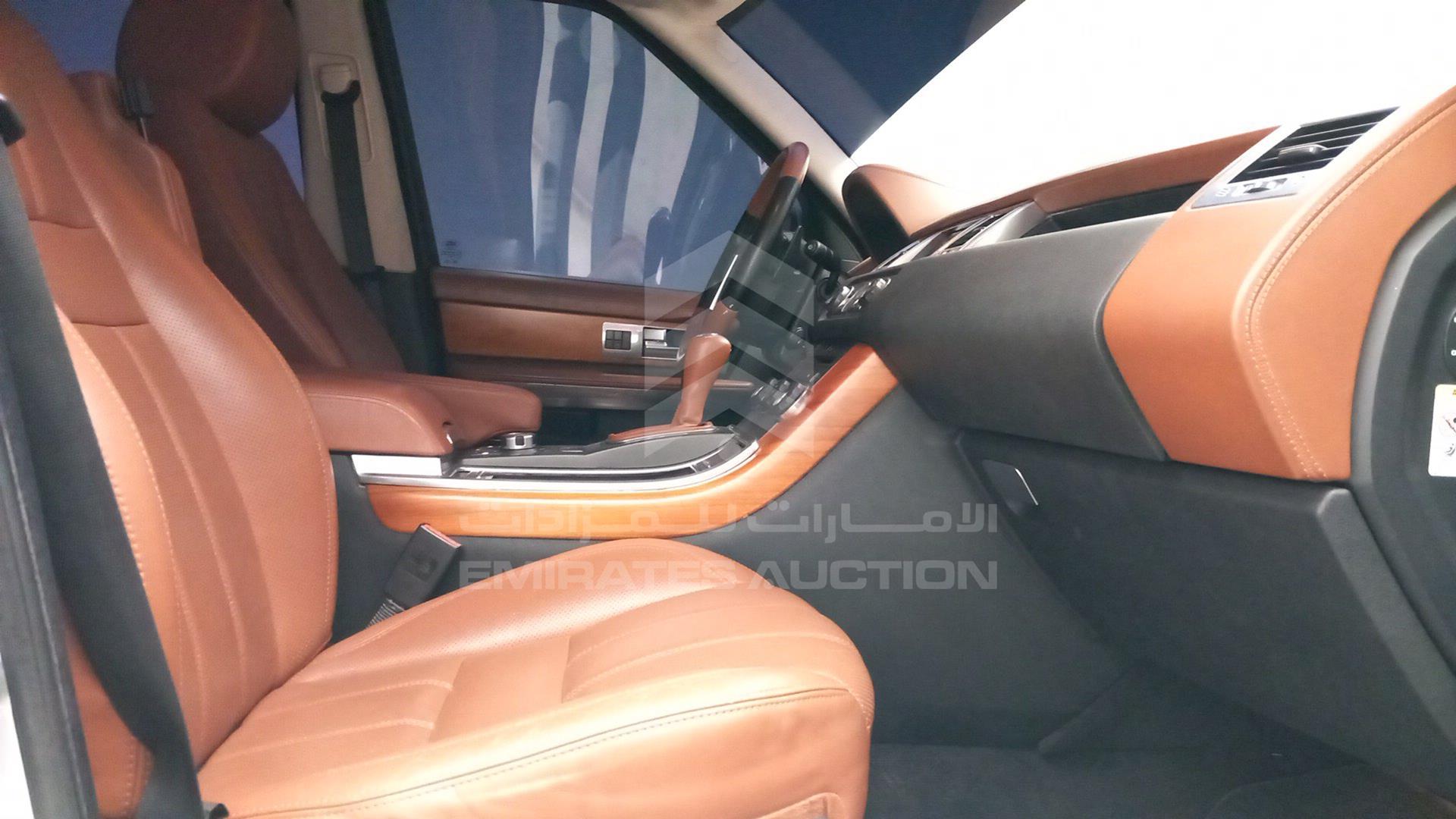 2011 RANGE ROVER SPORT VIN: SALLSAAD4BA298420