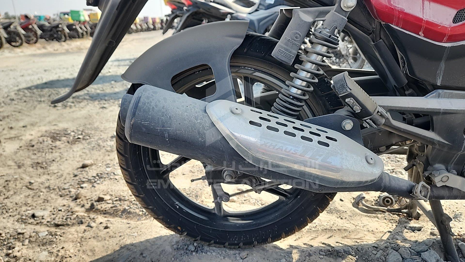 0 BAJAJ PULSAR VIN: MD2A11CX1LCE56654