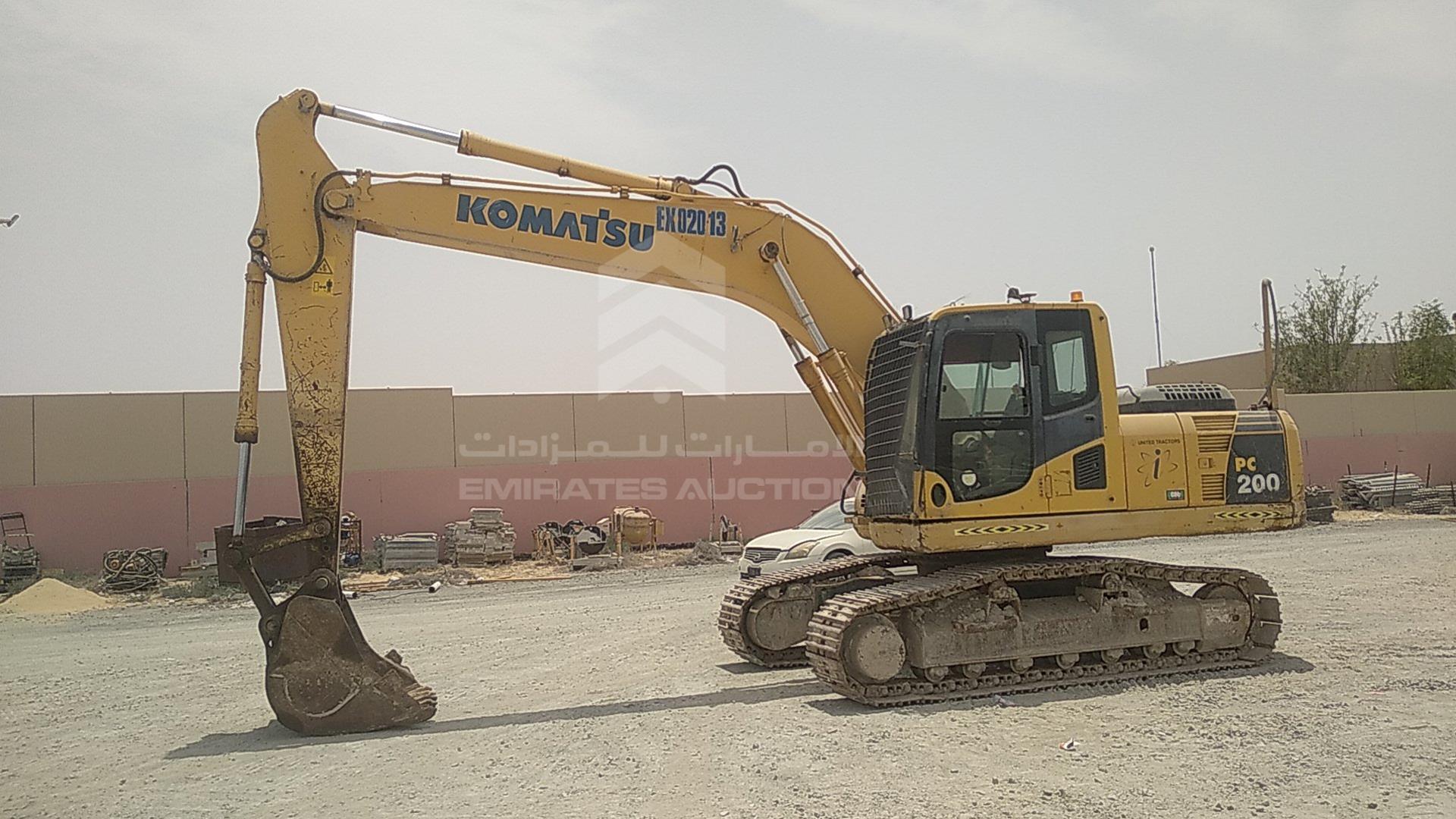 2013 KOMATSU EXCAVATOR VIN: KMTPC244P87C10549