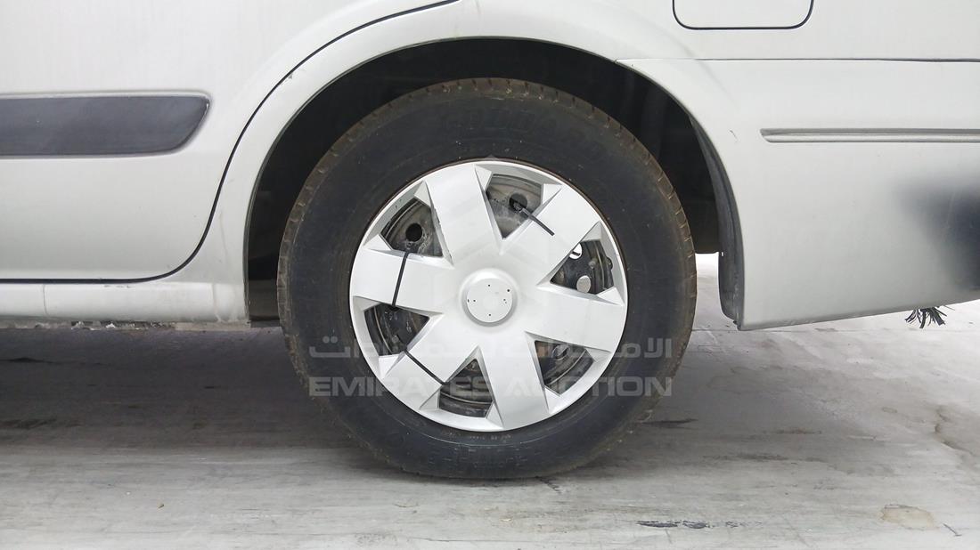 نيسان صني 2006 — الإطار الخلفي الأيسر — صورة 44